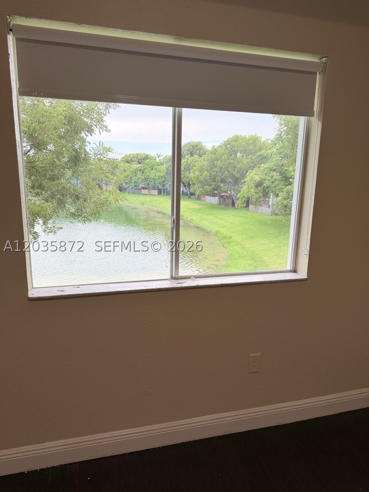SHOMA TOWNHOMES AT KEYSCO - Residential Lease