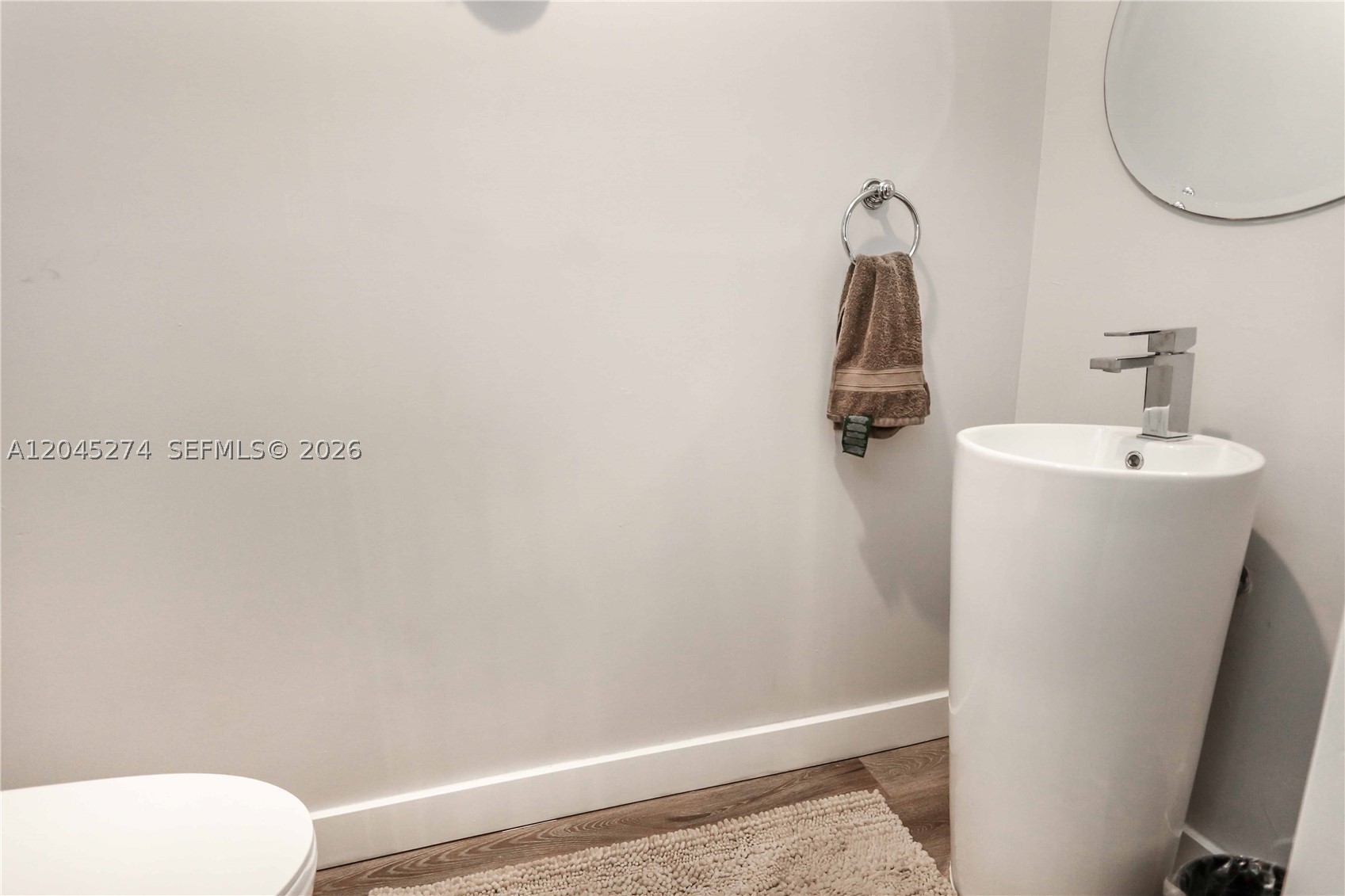 HOLLYWOOD - Residential