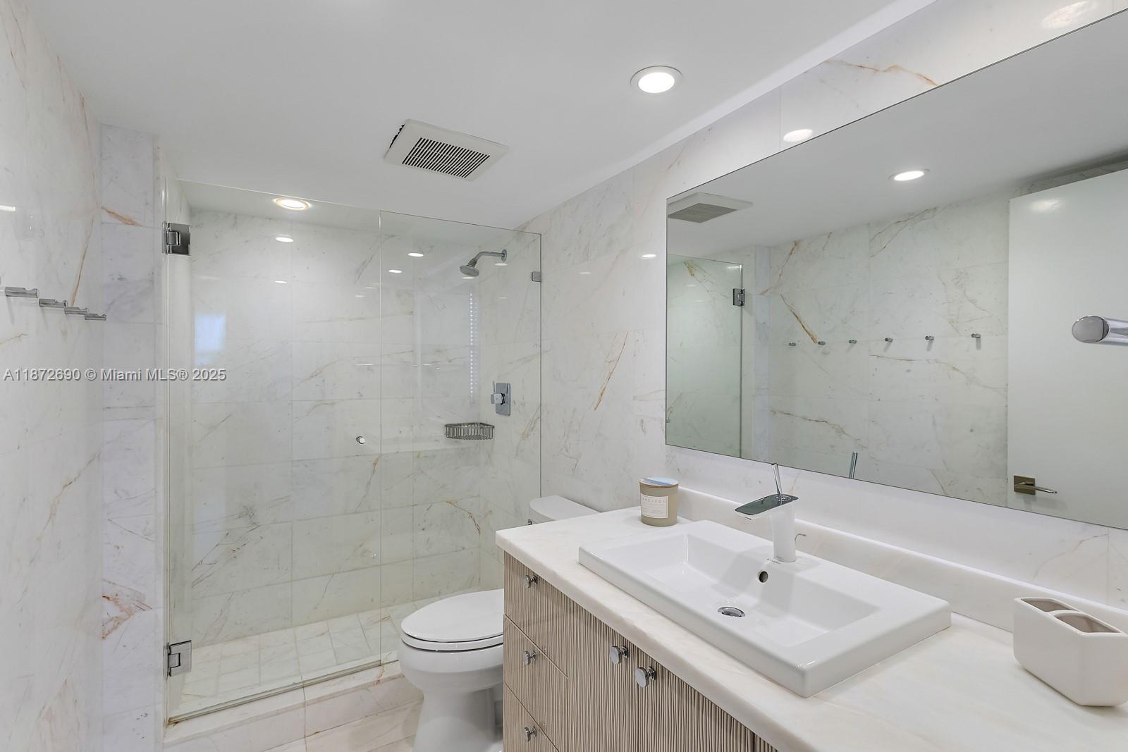 SANDS OF KEY BISCAYNE CON - Residential Lease