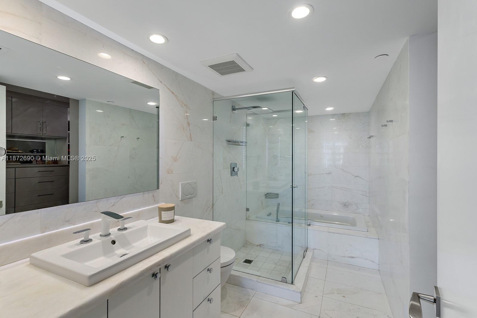 SANDS OF KEY BISCAYNE CON - Residential Lease