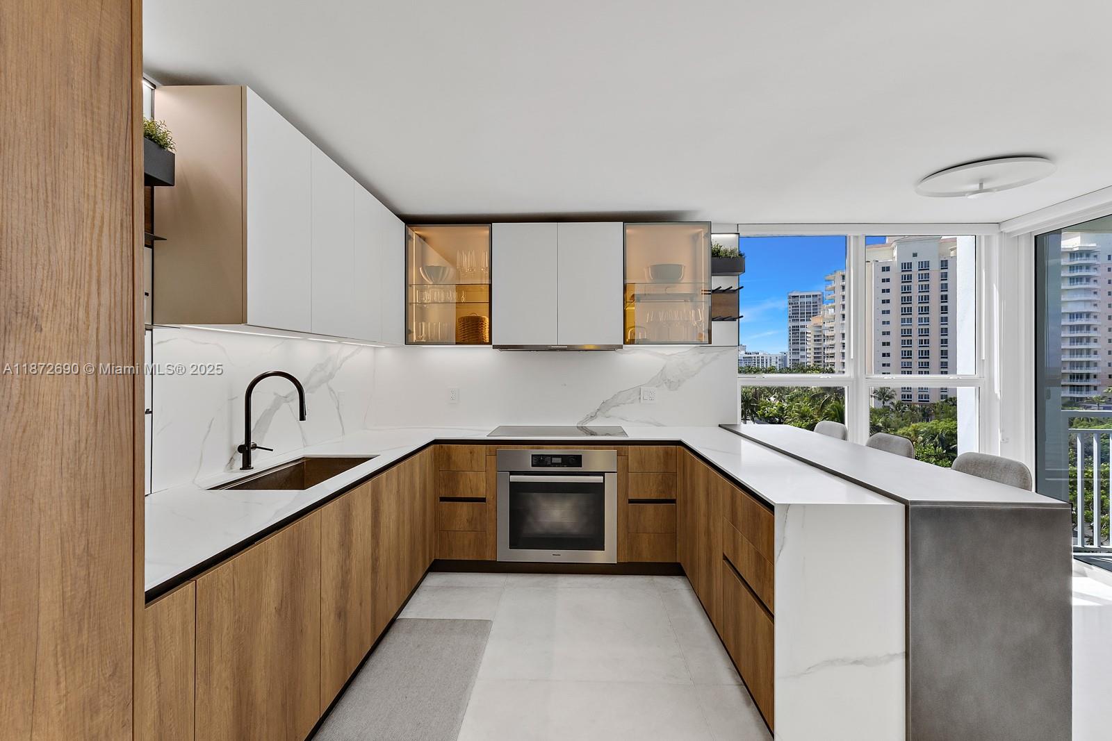 SANDS OF KEY BISCAYNE CON - Residential Lease
