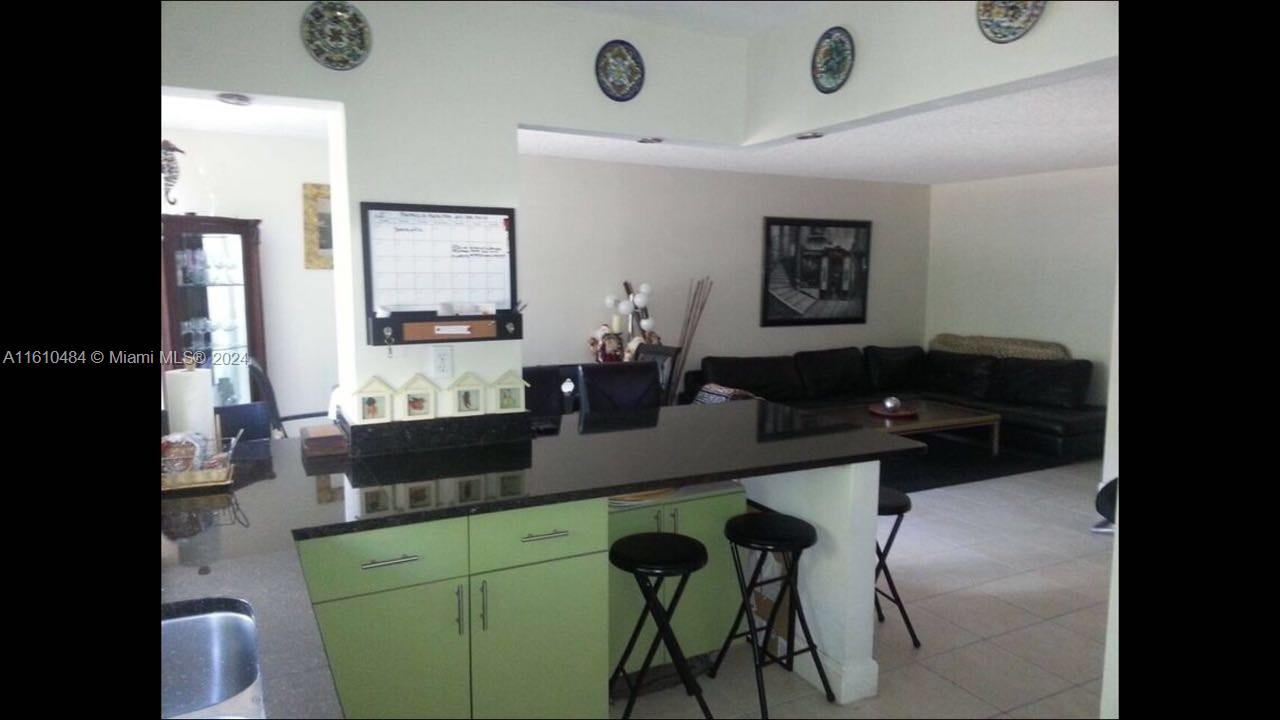 PLAZA OF AMERICAS CONDO P - Residential Lease