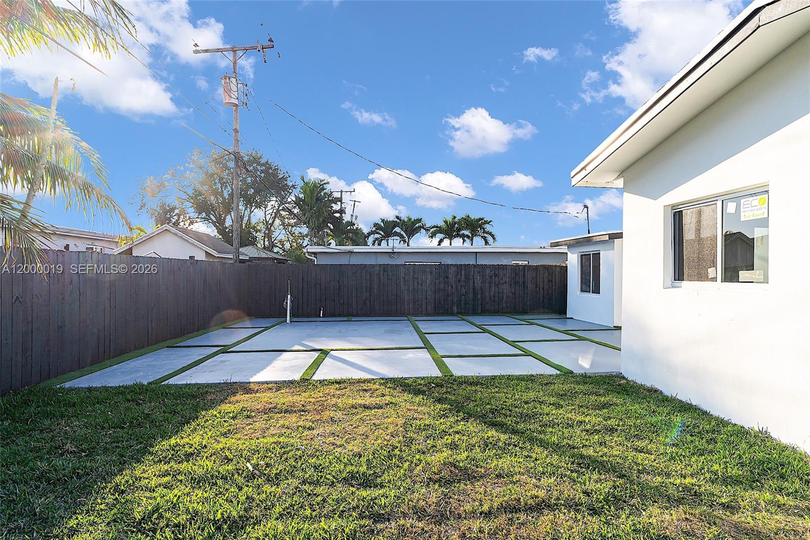 CORAL WAY CENTER AMD - Residential