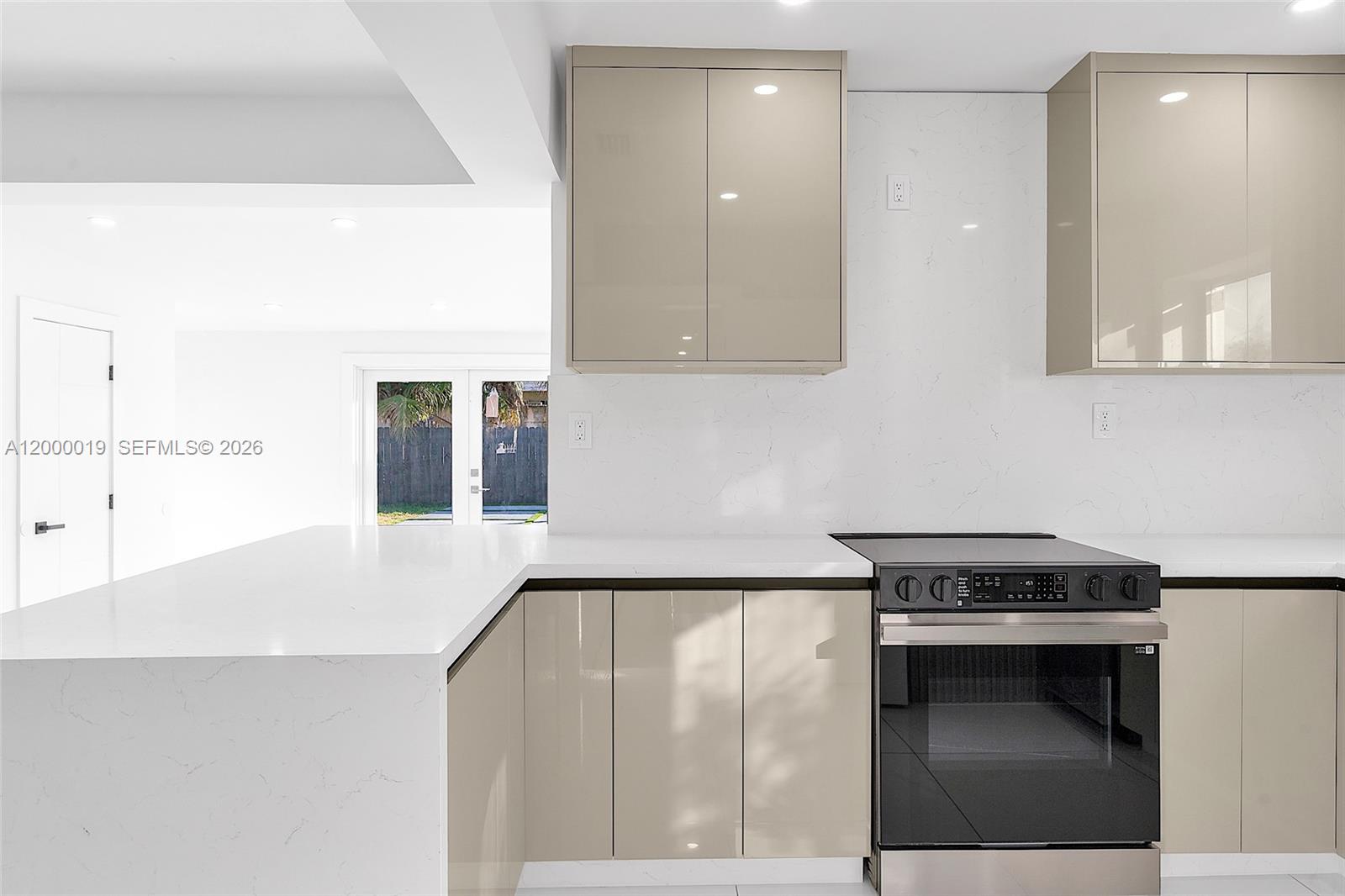 CORAL WAY CENTER AMD - Residential