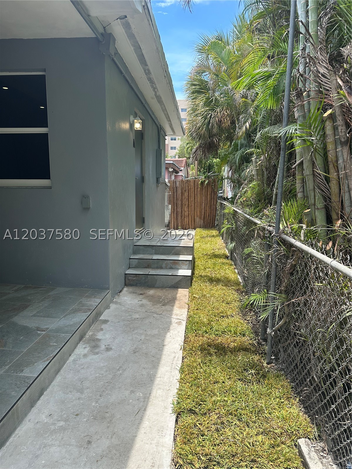 SOUTH ALLAPATTAH MANOR - Residential Lease