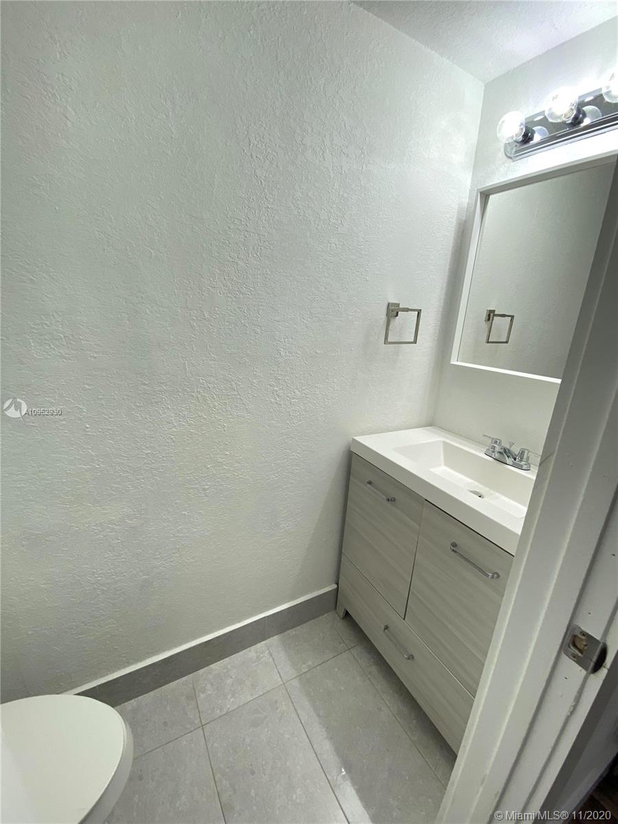 SUNSET HARBOUR SEC IV - Residential Lease