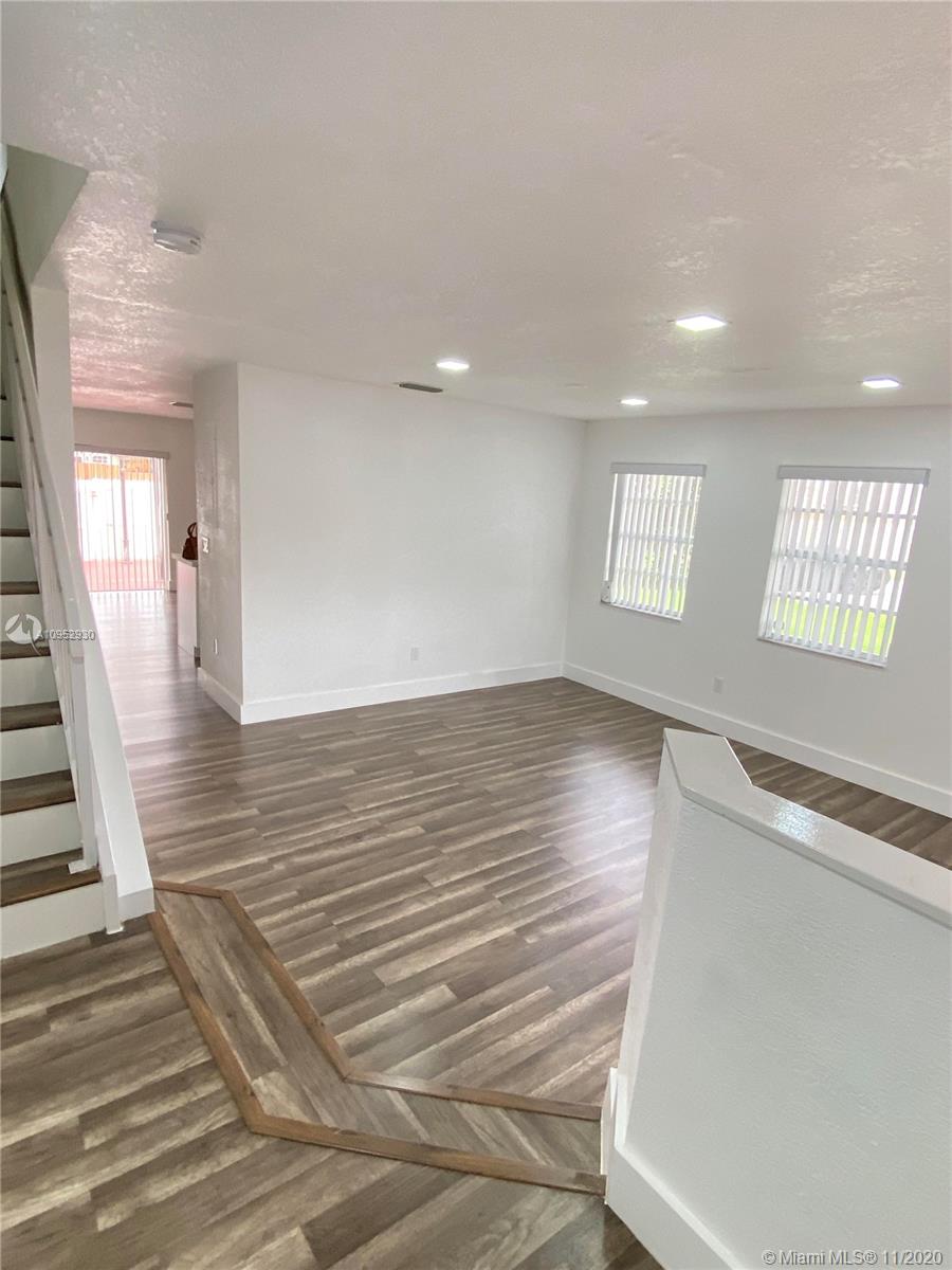 SUNSET HARBOUR SEC IV - Residential Lease