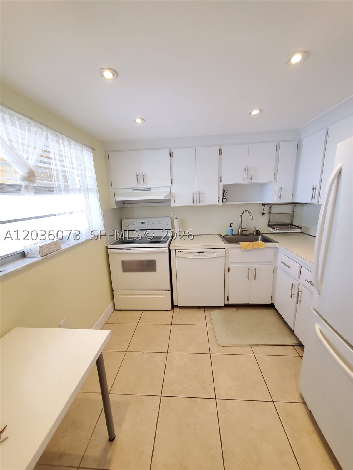 WATERWAY PLAZA CONDO - Residential