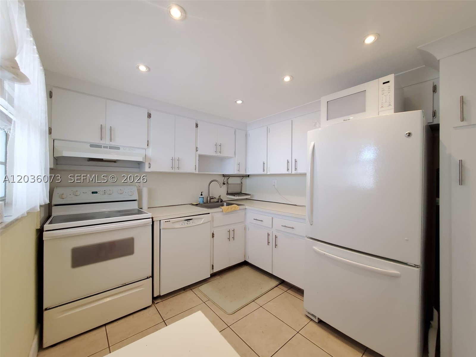 WATERWAY PLAZA CONDO - Residential