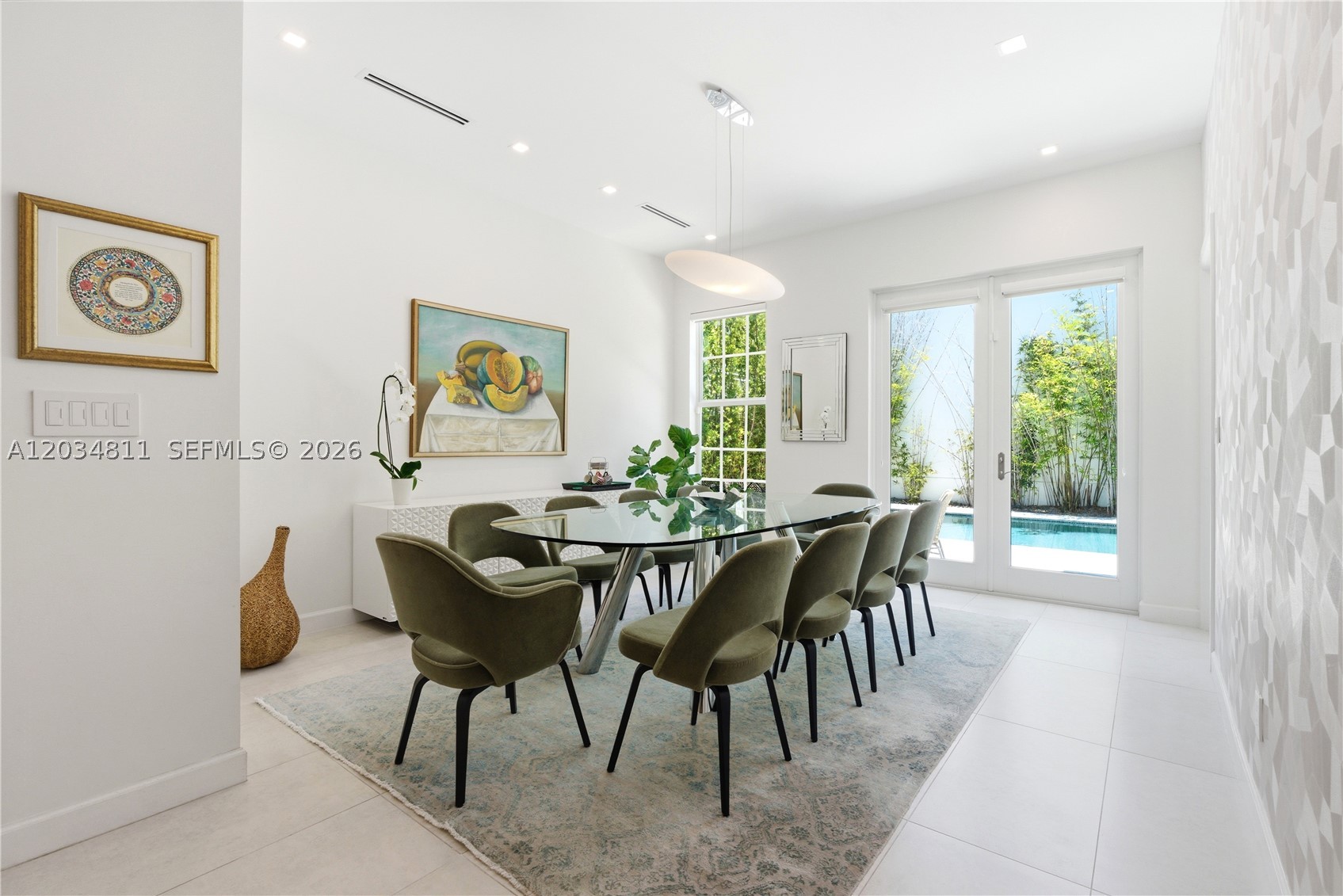 AVENTURA ESTATES - Residential