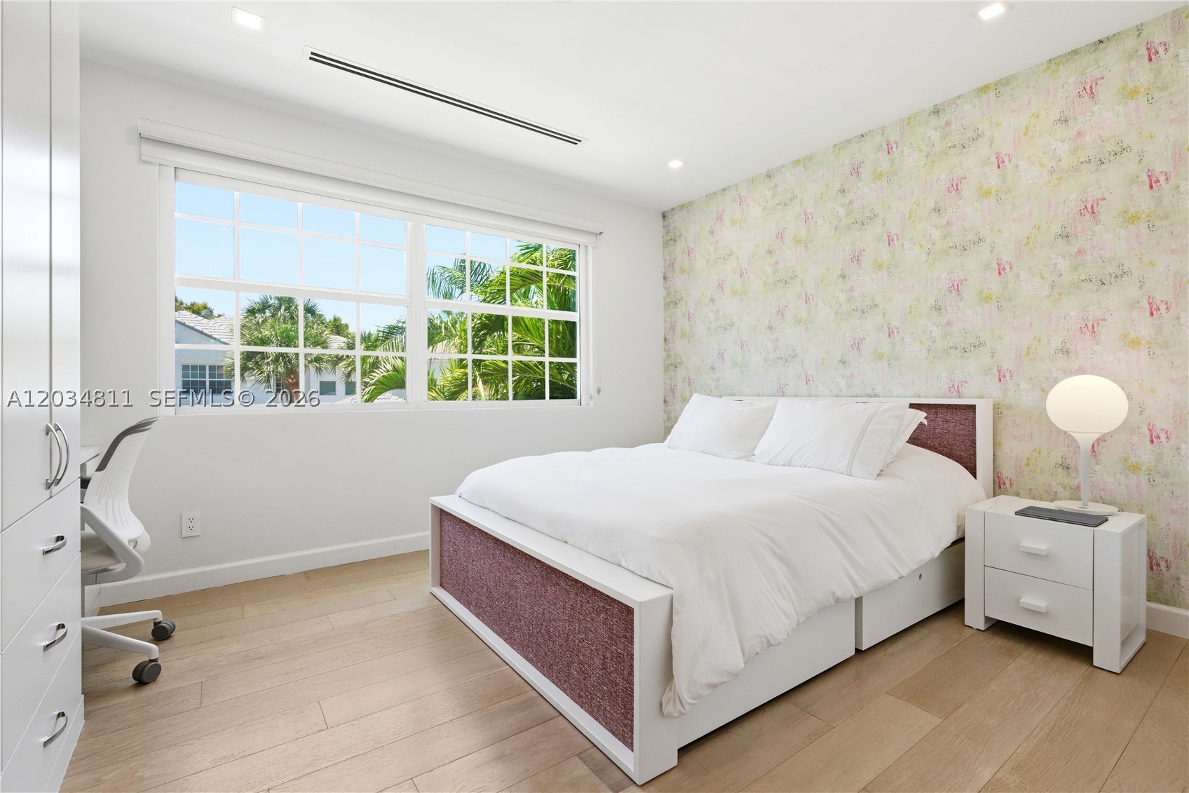 AVENTURA ESTATES - Residential