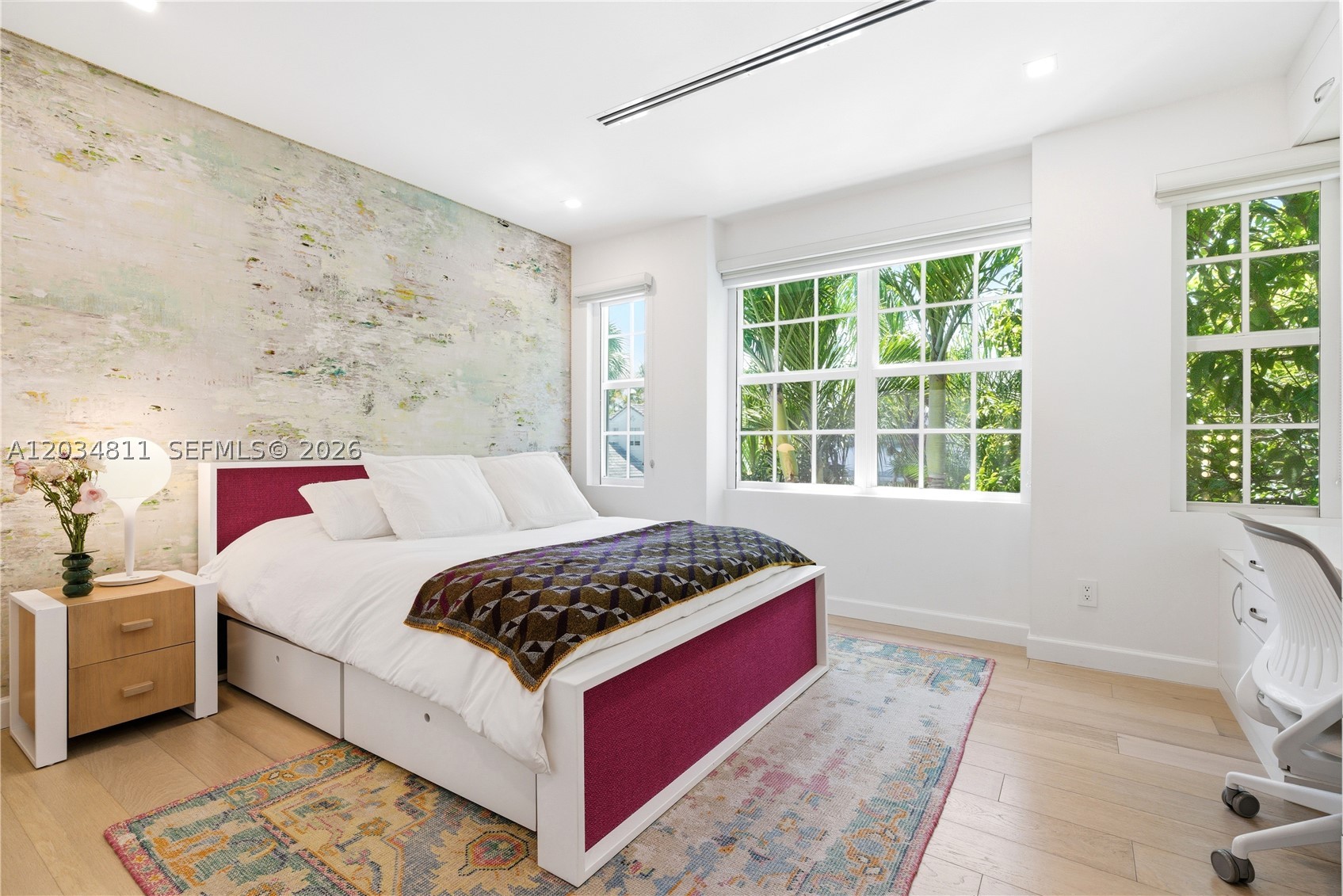 AVENTURA ESTATES - Residential