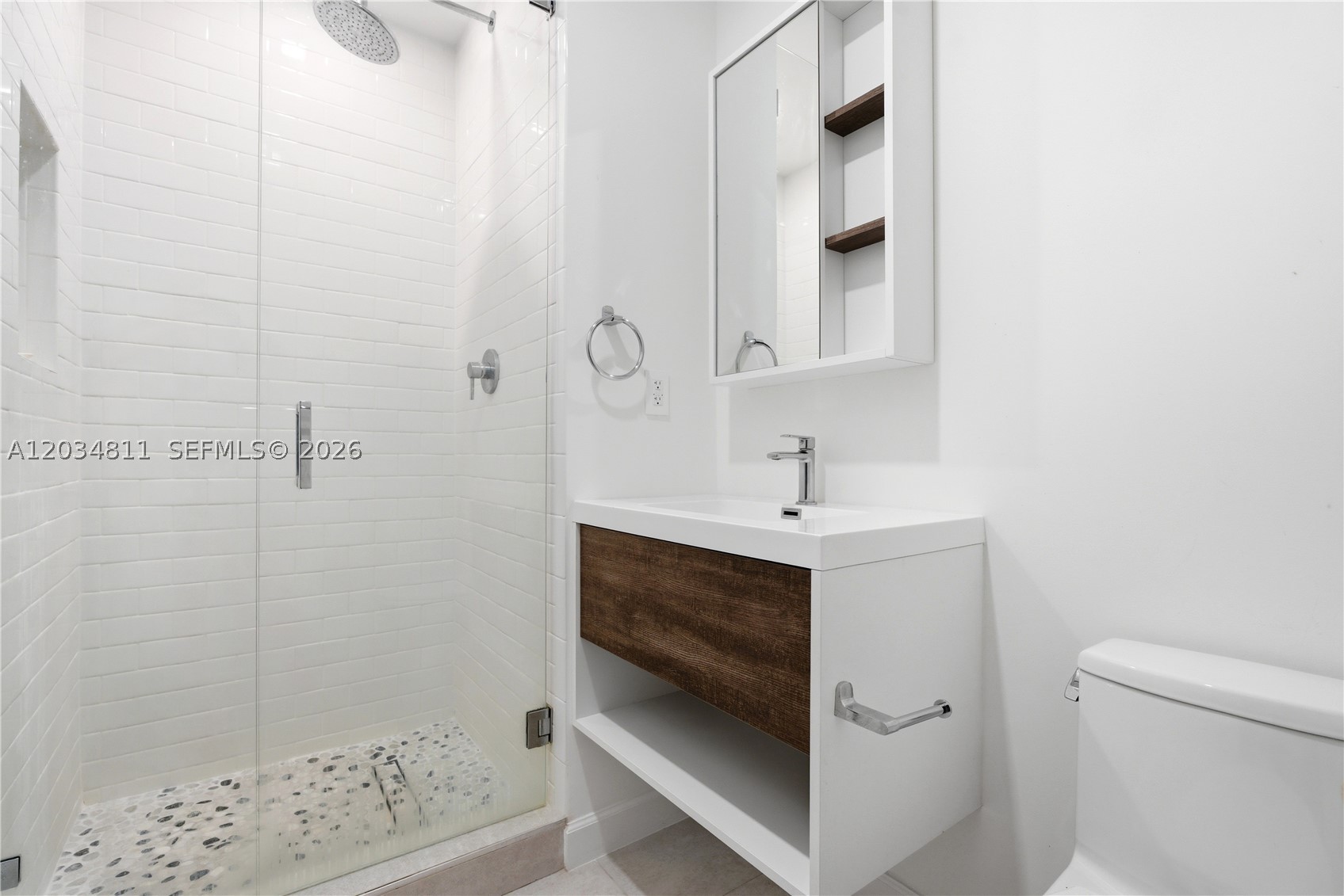 AVENTURA ESTATES - Residential