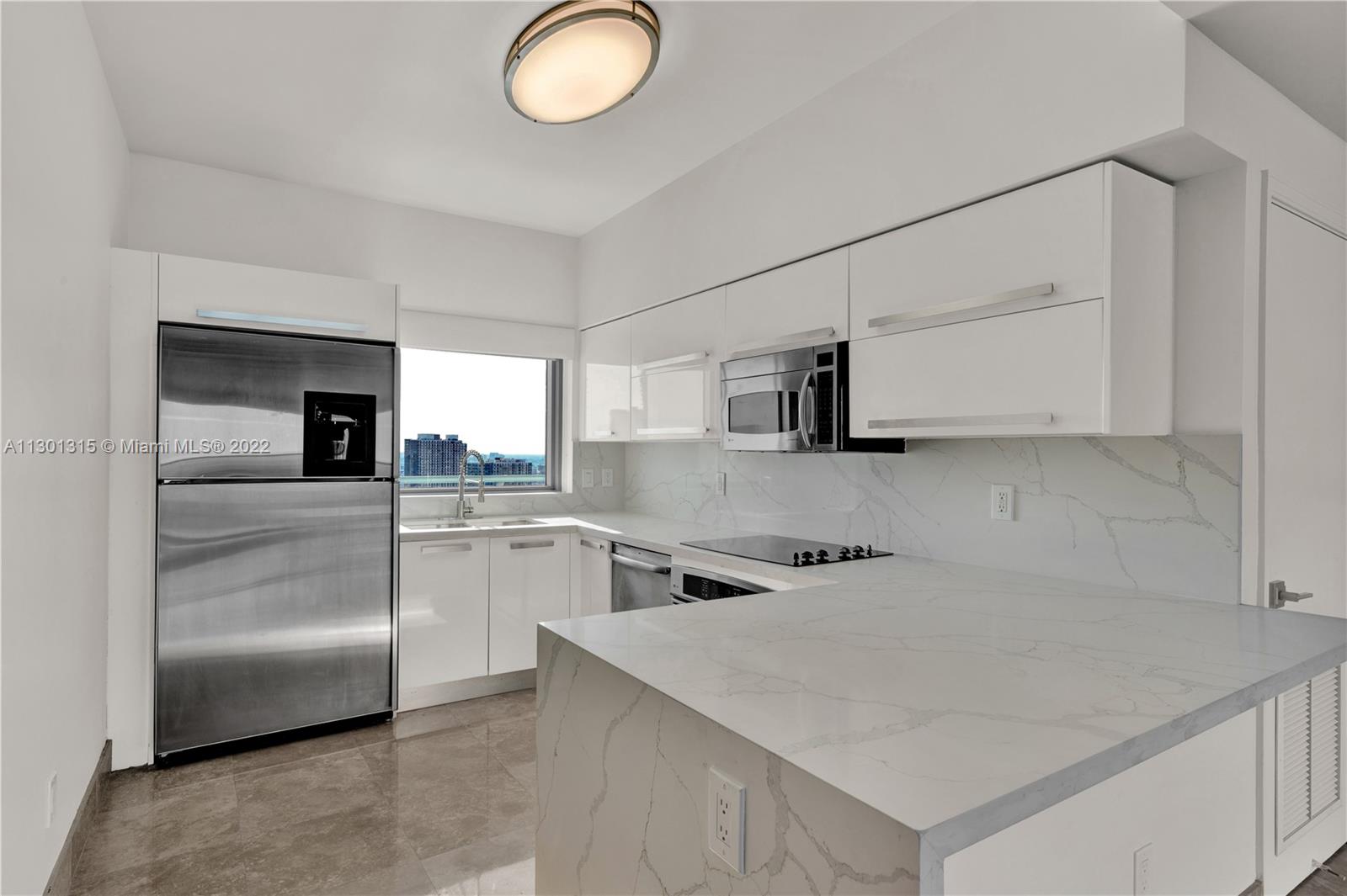 BLUE CONDO - Residential Lease