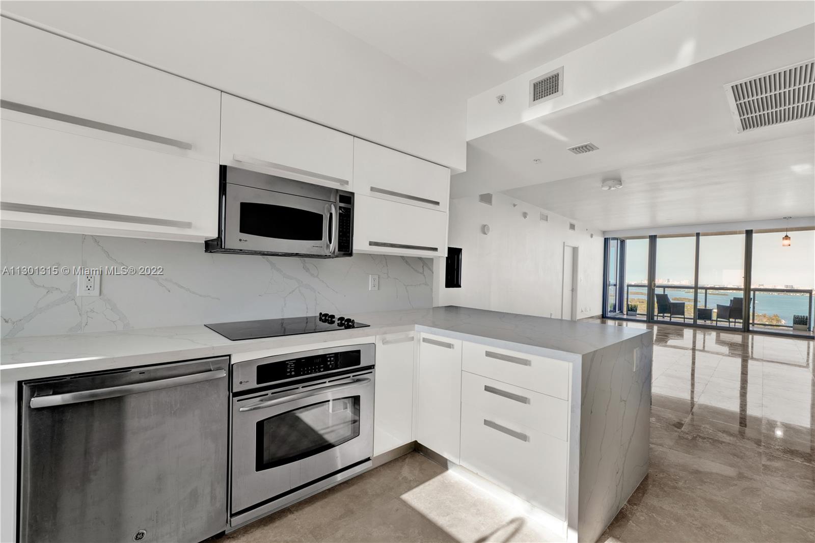 BLUE CONDO - Residential Lease