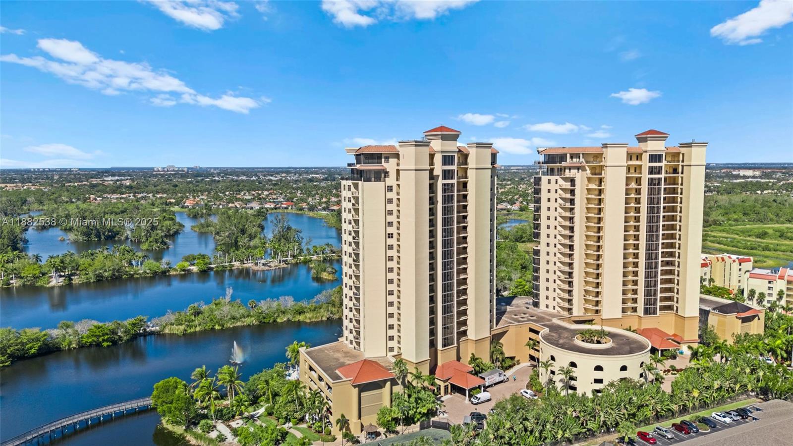 RIVA DEL LAGO - Residential