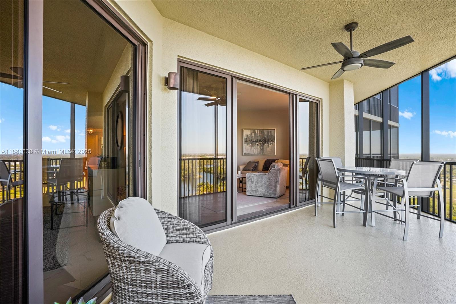 RIVA DEL LAGO - Residential