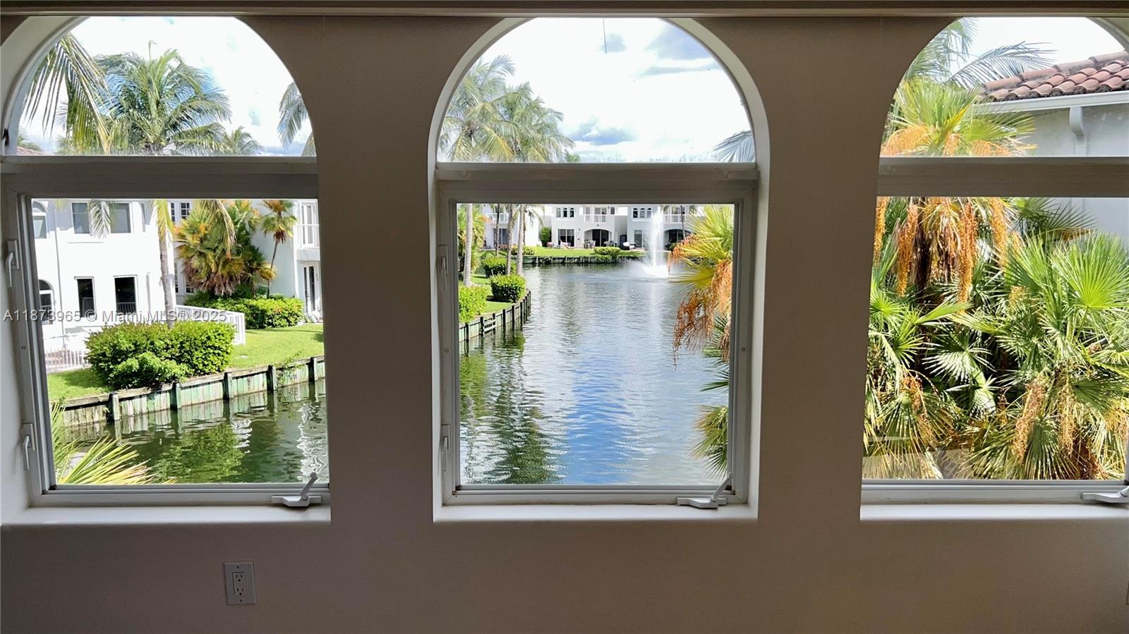 AVENTURA LAKES - PHASE II - Residential Lease
