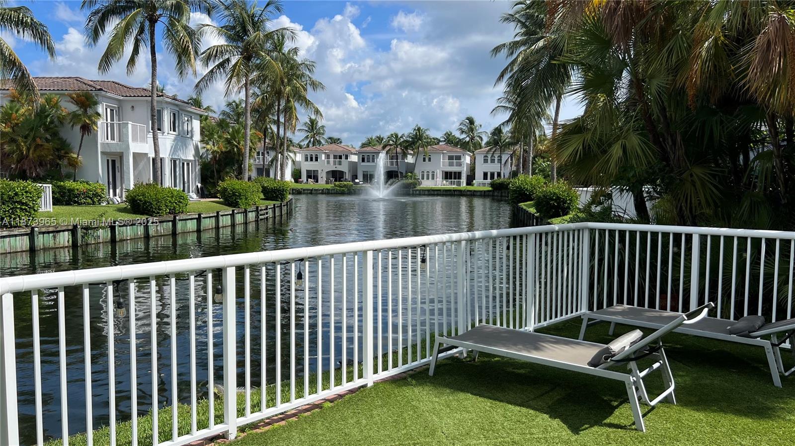 AVENTURA LAKES - PHASE II - Residential Lease