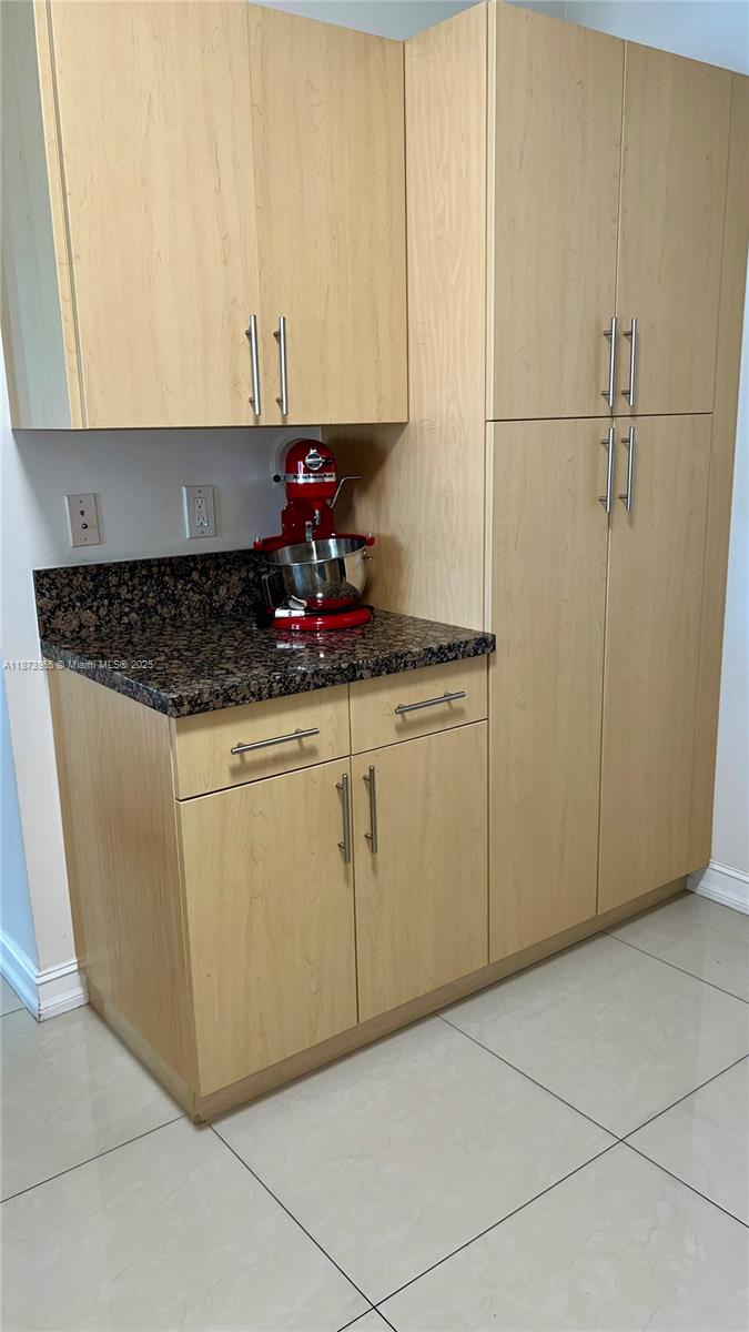 AVENTURA LAKES - PHASE II - Residential Lease