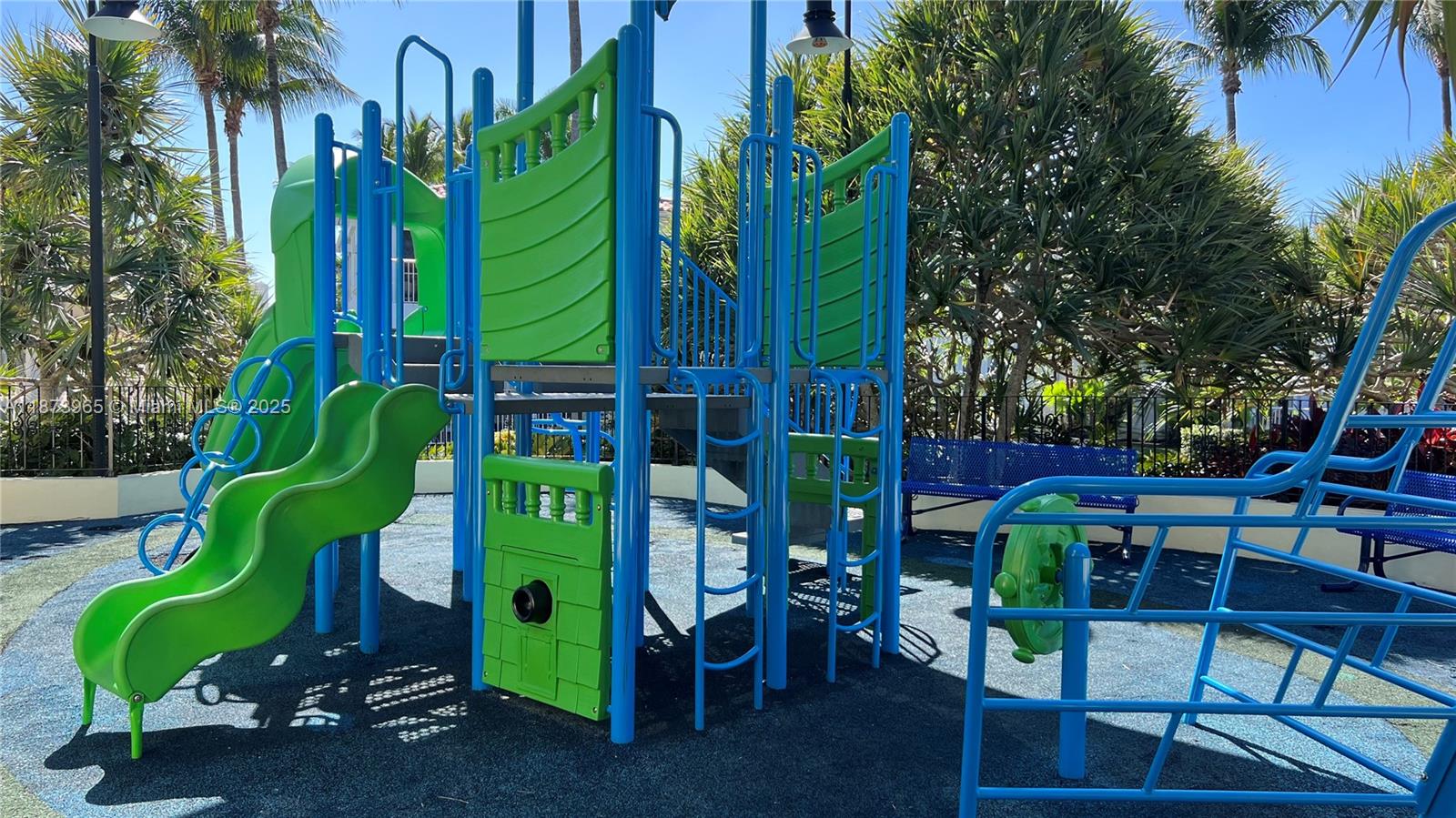 AVENTURA LAKES - PHASE II - Residential Lease