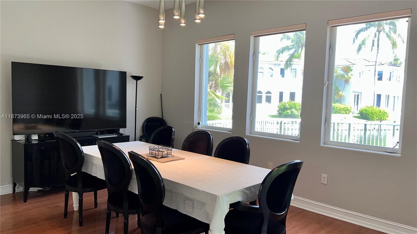 AVENTURA LAKES - PHASE II - Residential Lease