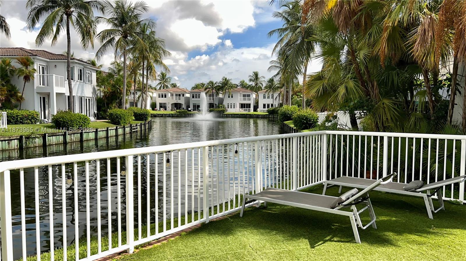 AVENTURA LAKES - PHASE II - Residential Lease