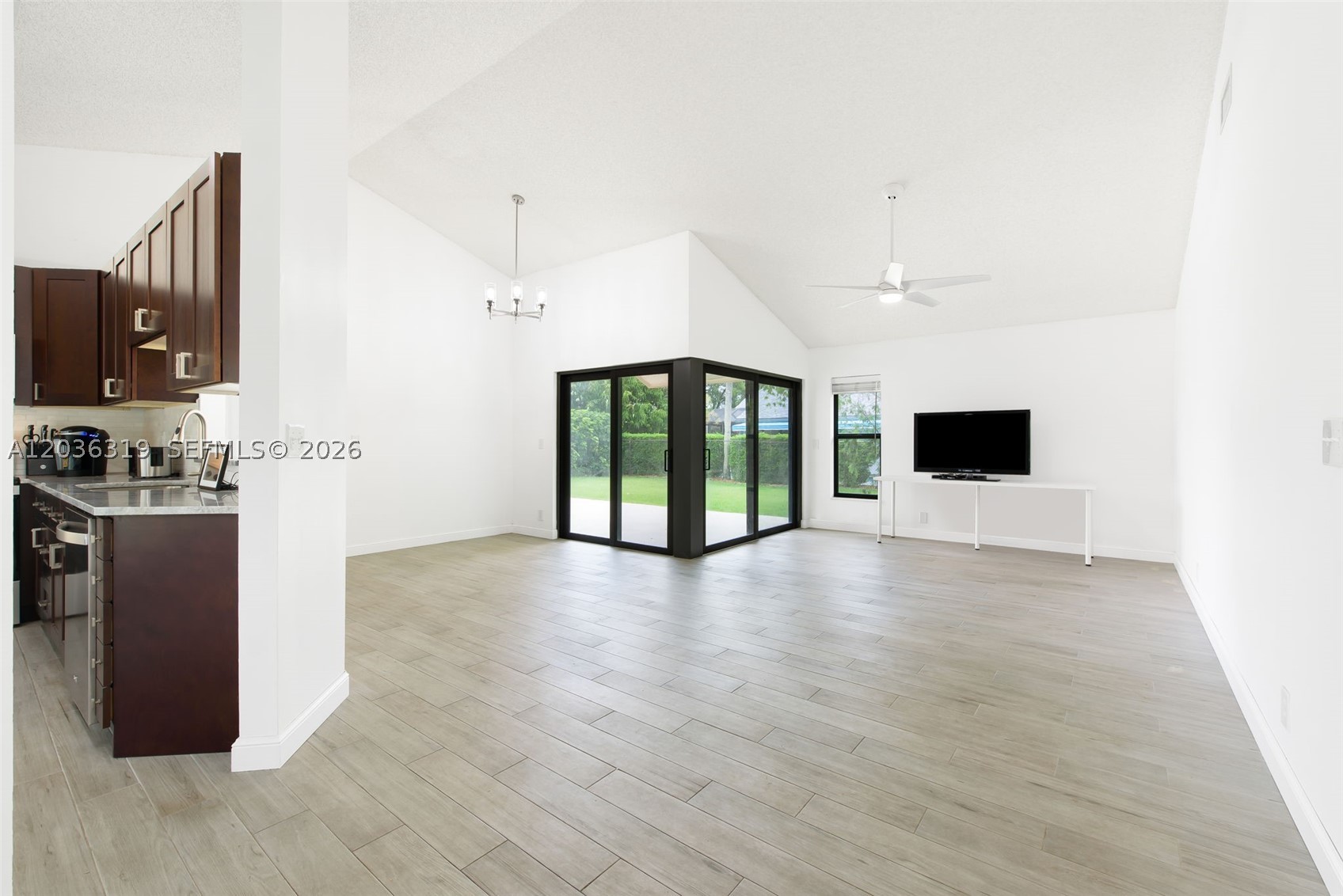 WINSTON PARK - Residential