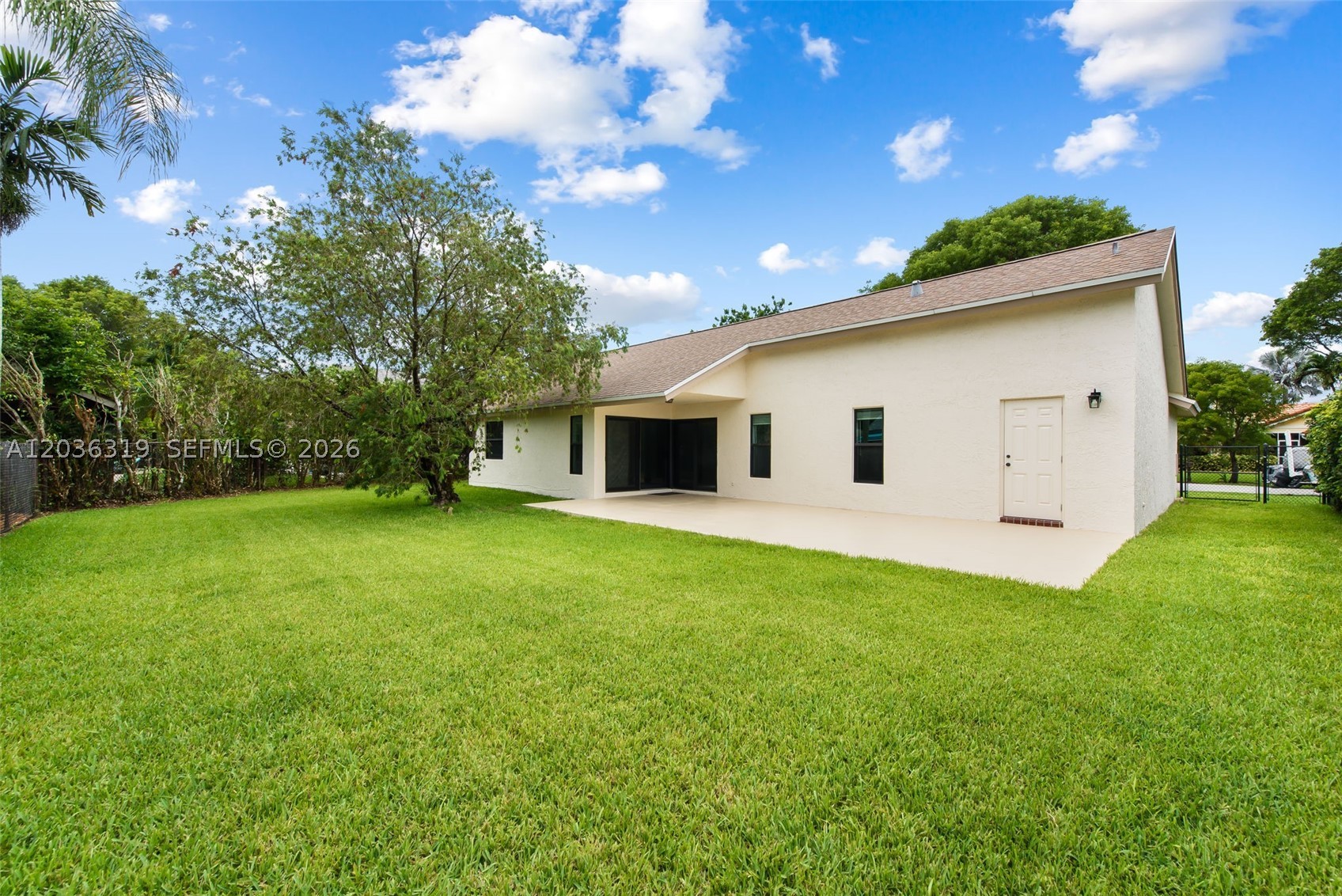 WINSTON PARK - Residential