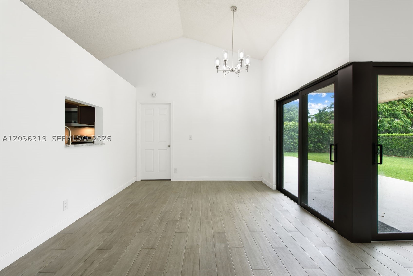 WINSTON PARK - Residential