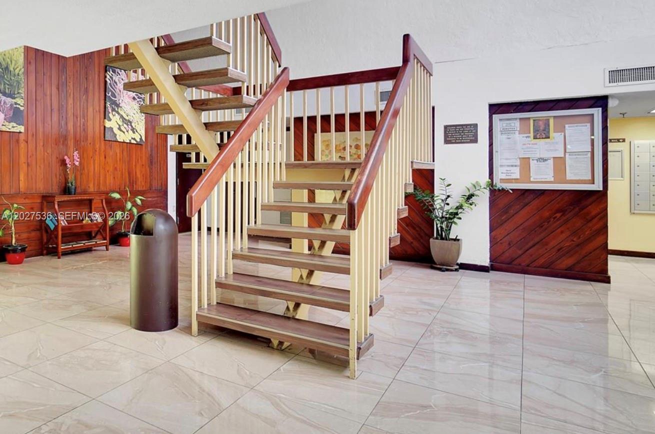 GREYNOLDS PARK CLUB CONDO - Residential