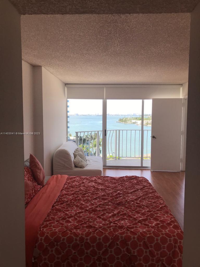 THE GRANDVIEW PALACE COND - Residential Lease