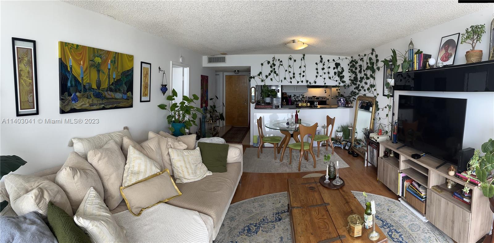 THE GRANDVIEW PALACE COND - Residential Lease