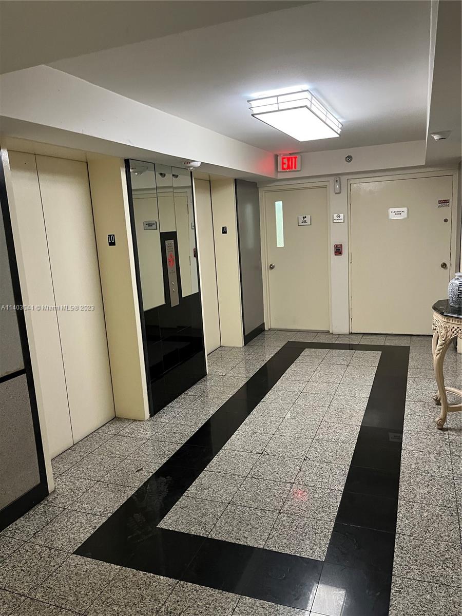 THE GRANDVIEW PALACE COND - Residential Lease