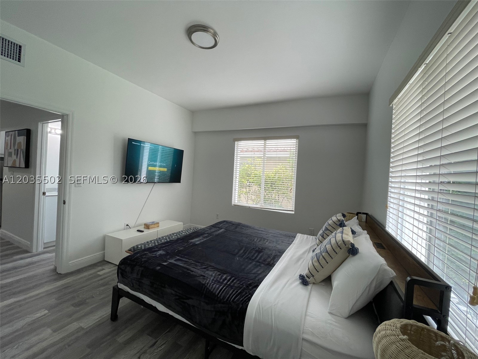 CORAL GABLES FLAGLER STRE - Residential Lease