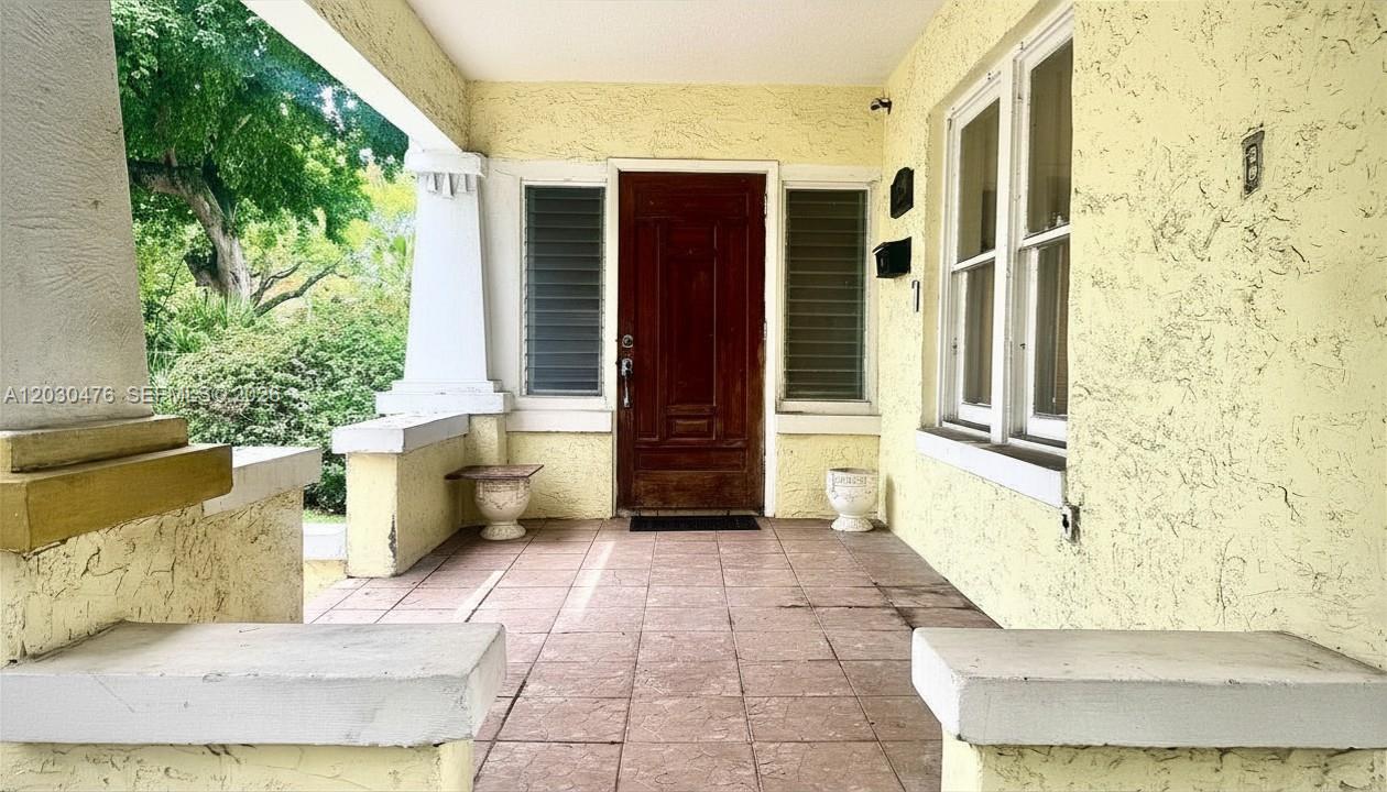SHADOWLAWN - Residential