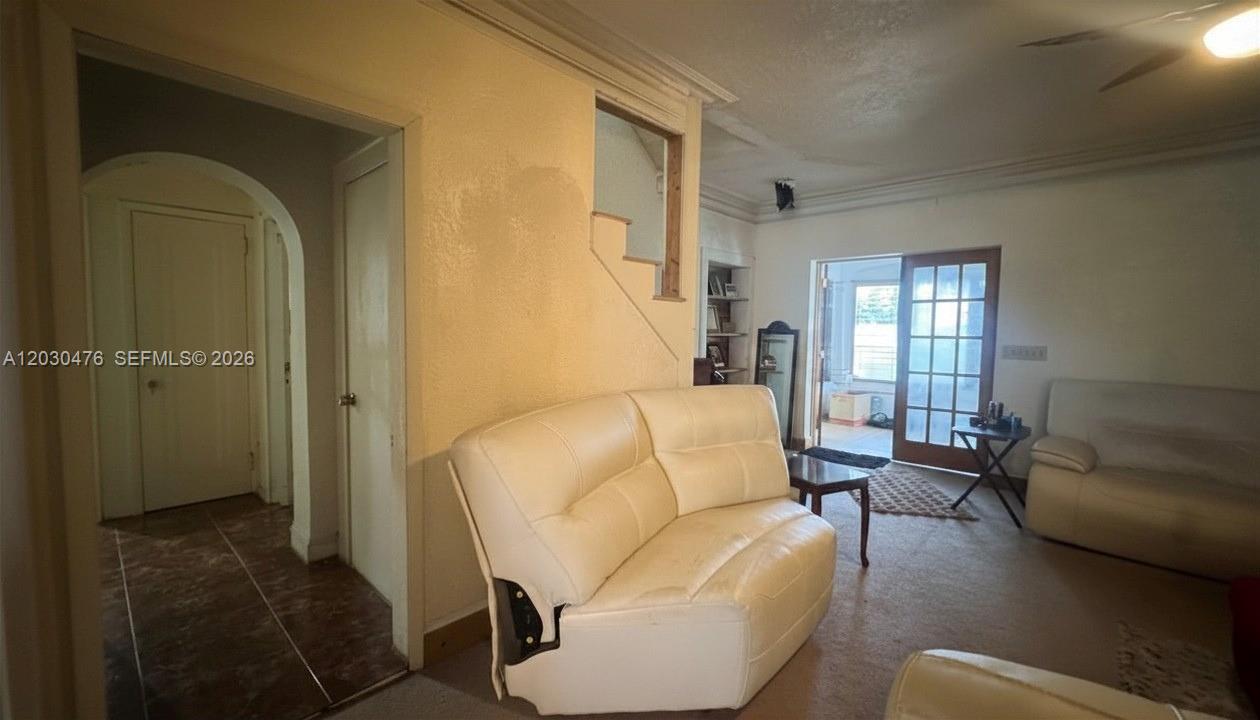 SHADOWLAWN - Residential