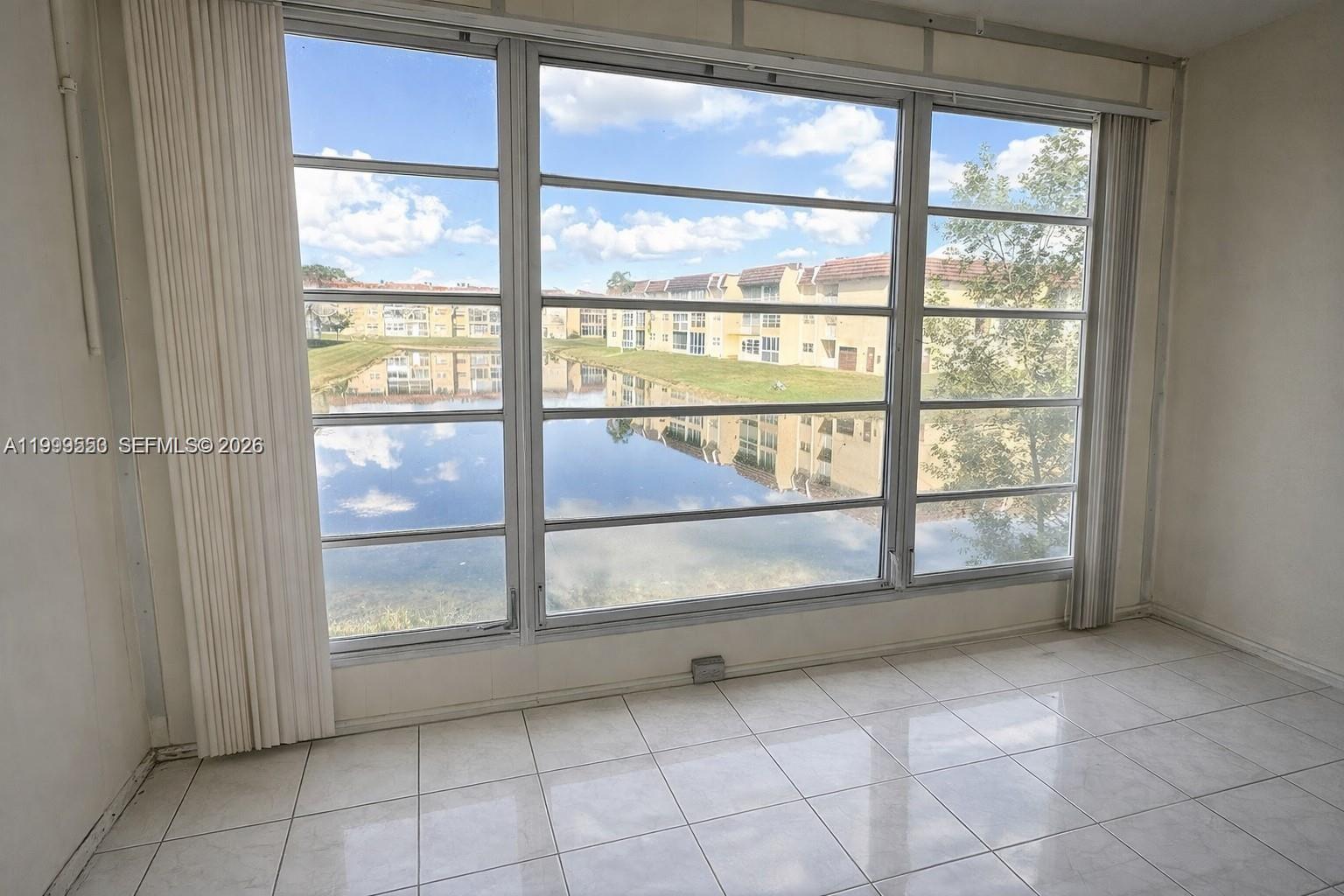 SUNRISE LAKES 82 CONDO - Residential