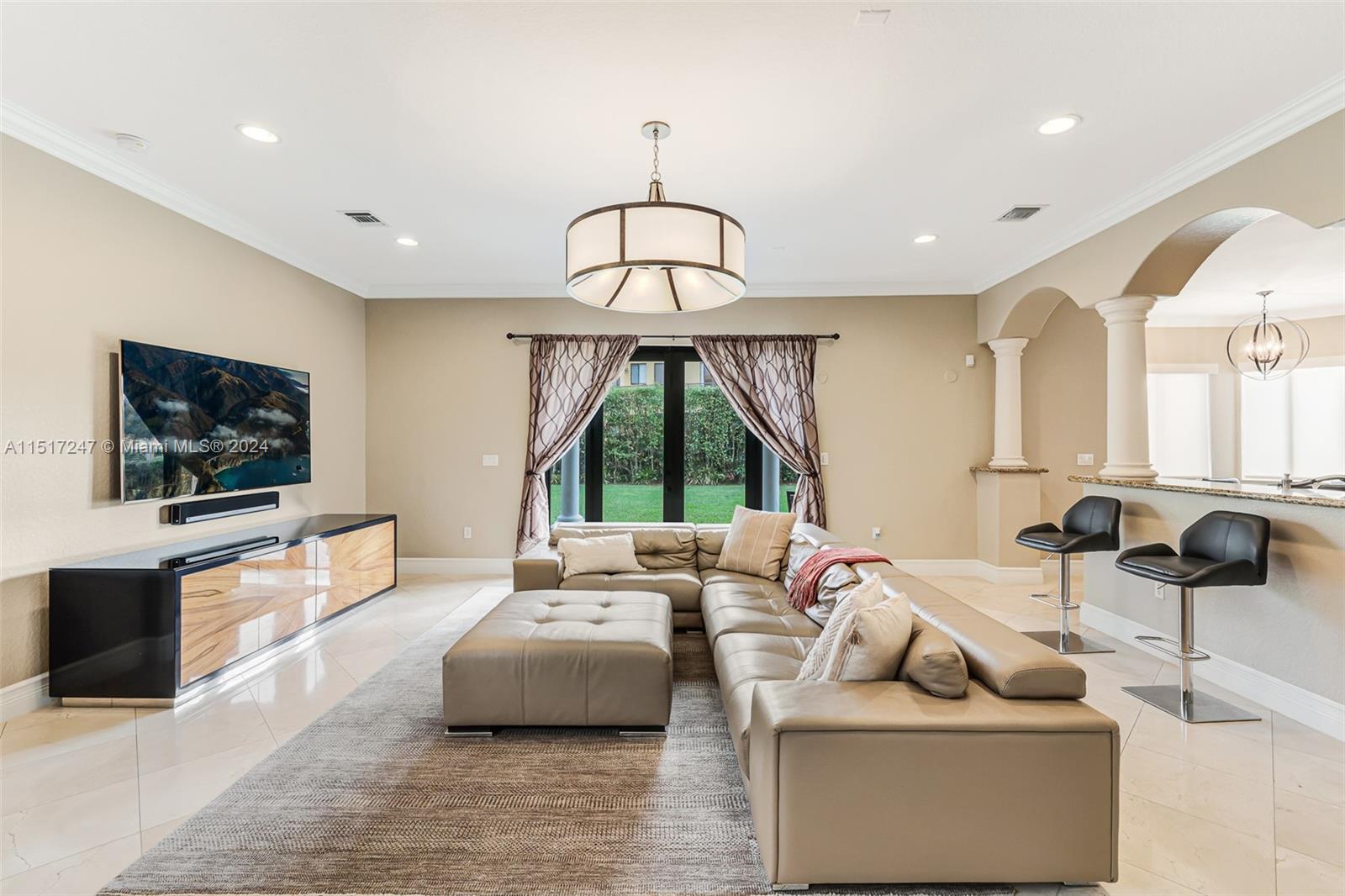 CUTLER CAY - Residential