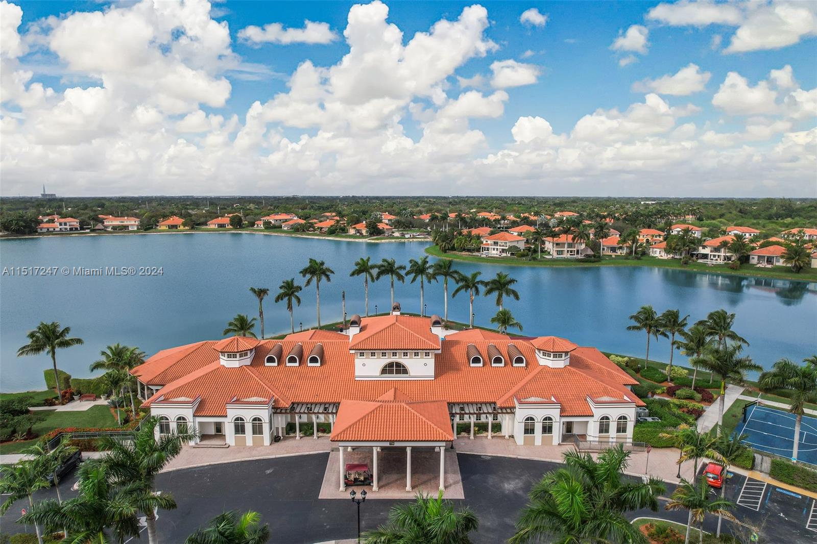 CUTLER CAY - Residential
