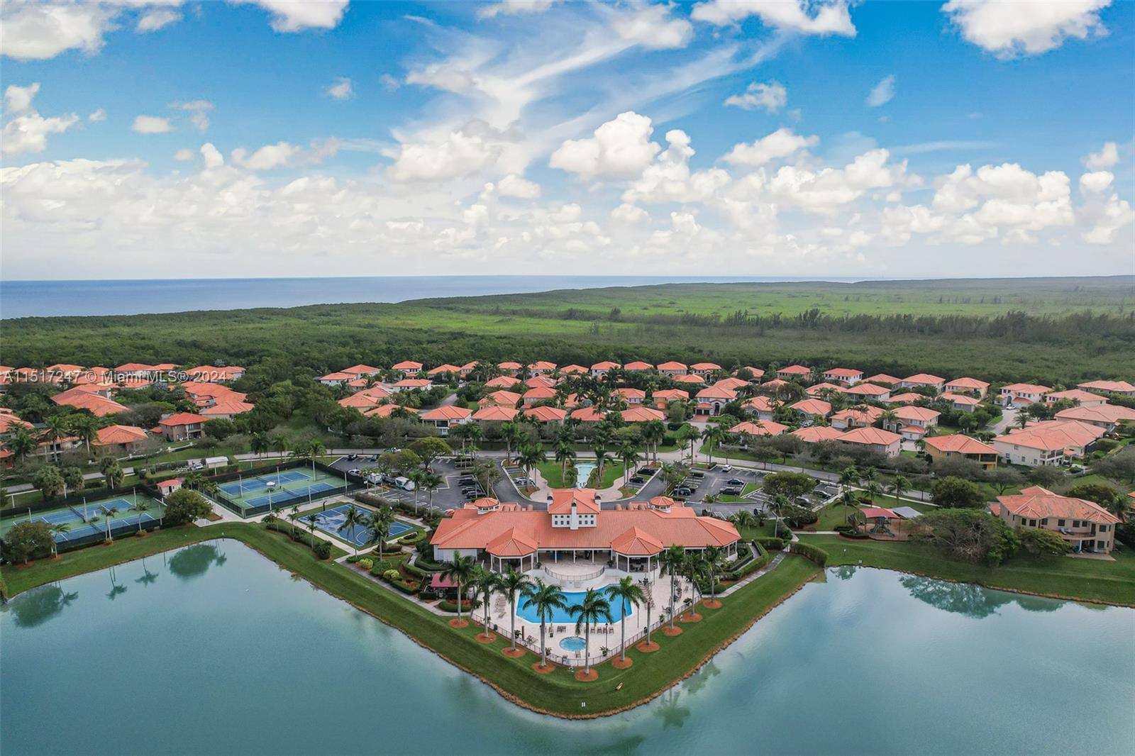 CUTLER CAY - Residential