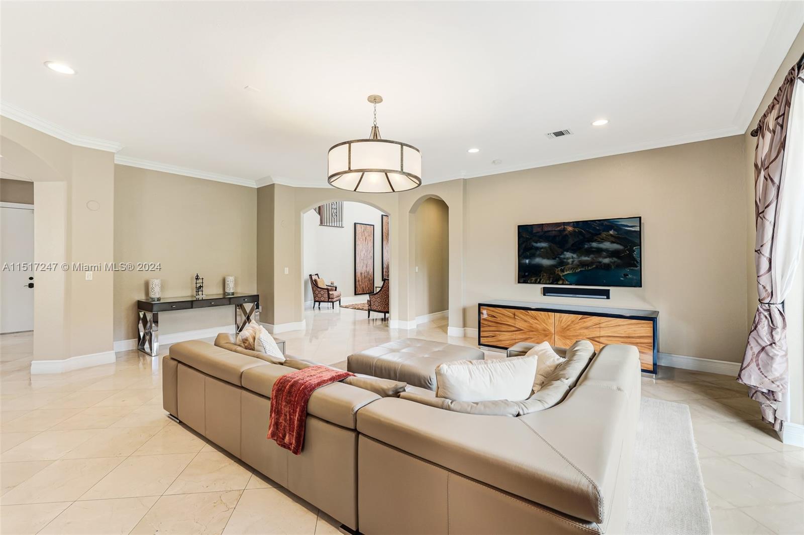 CUTLER CAY - Residential