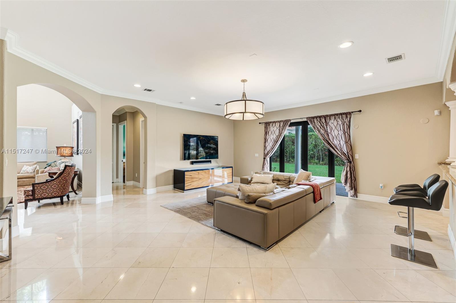 CUTLER CAY - Residential