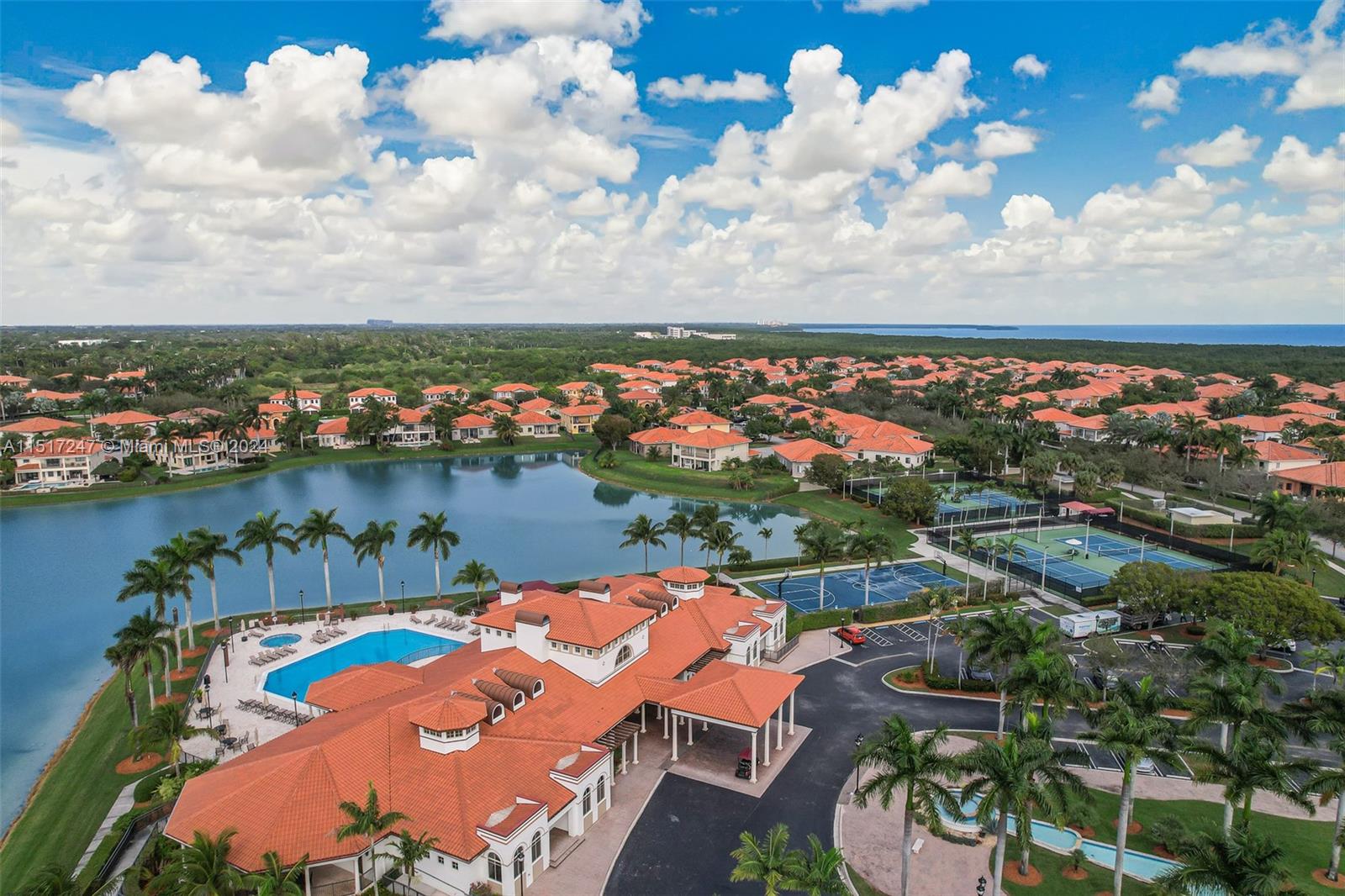 CUTLER CAY - Residential