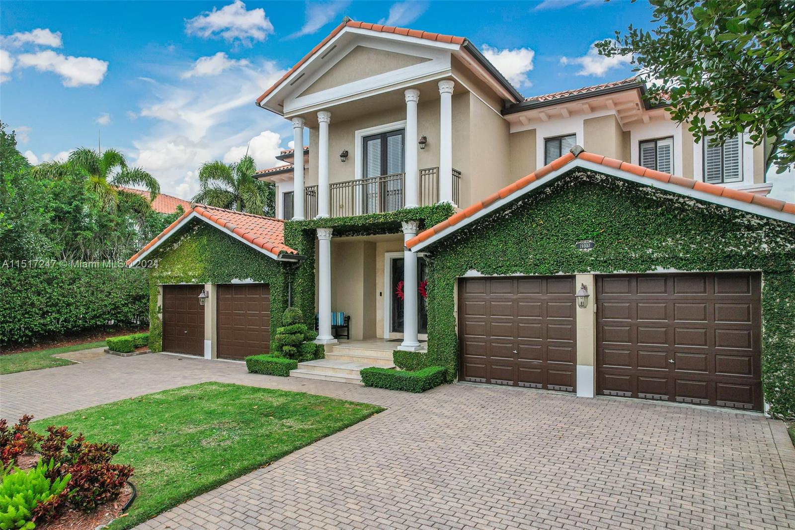 CUTLER CAY - Residential