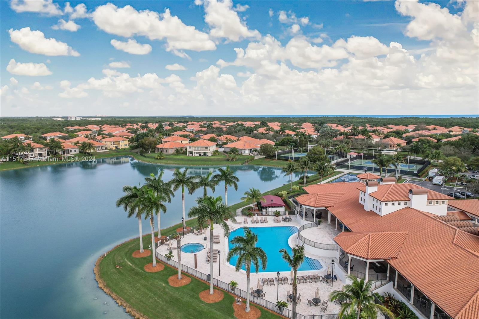 CUTLER CAY - Residential