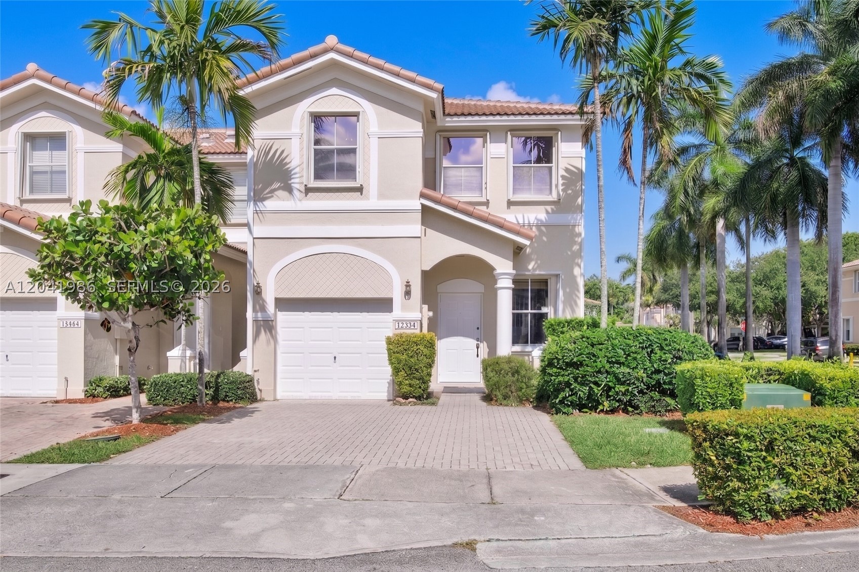 KENDALL BREEZE - Residential