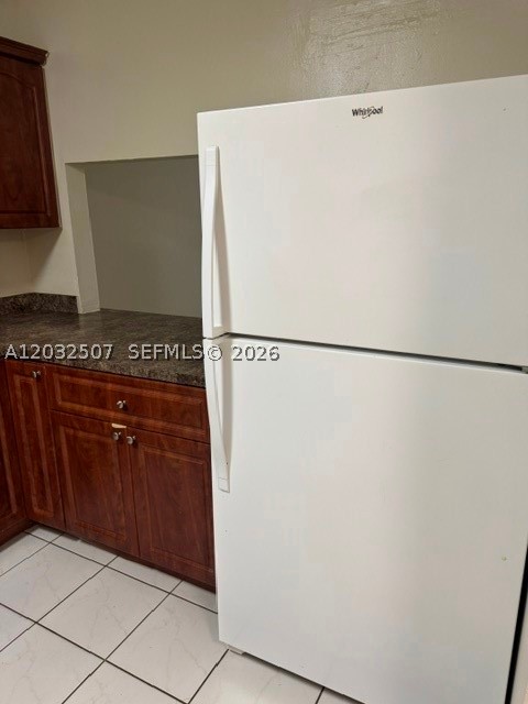 SAMARI LAKE EAST CONDO - Residential Lease