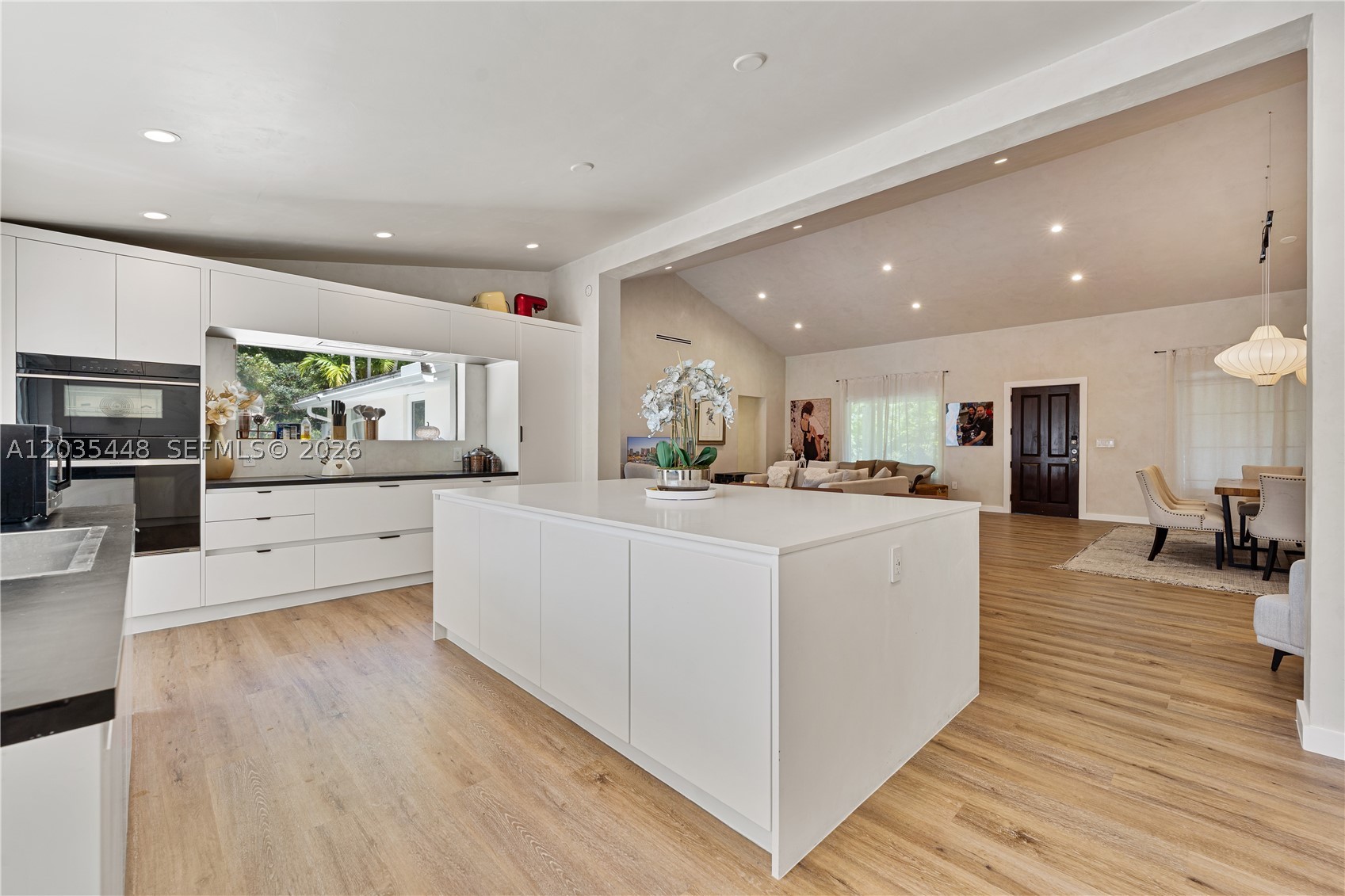BAY POINT - Residential Lease