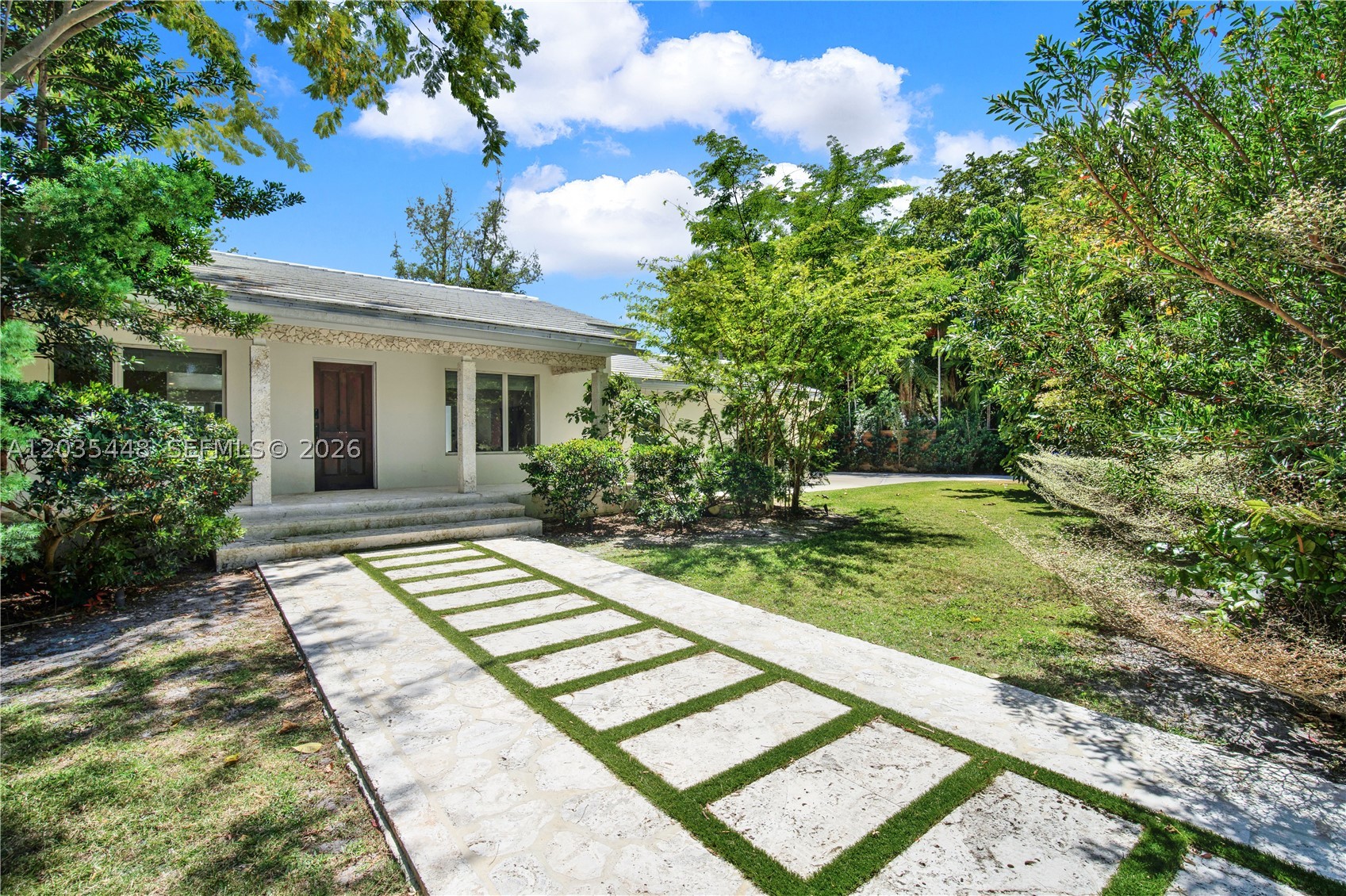 BAY POINT - Residential Lease